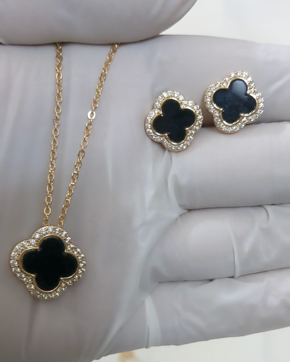 Black Clover Pendant Set